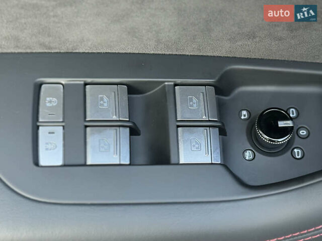 Сірий Ауді РС7, об'ємом двигуна 4 л та пробігом 25 тис. км за 115000 $, фото 56 на Automoto.ua