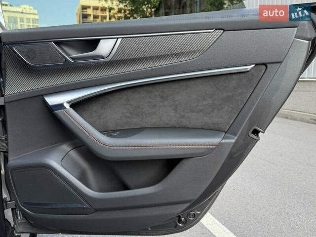 Сірий Ауді РС7, об'ємом двигуна 4 л та пробігом 25 тис. км за 115000 $, фото 61 на Automoto.ua