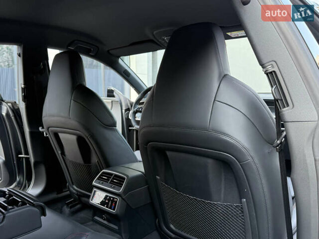 Сірий Ауді РС7, об'ємом двигуна 4 л та пробігом 25 тис. км за 115000 $, фото 51 на Automoto.ua