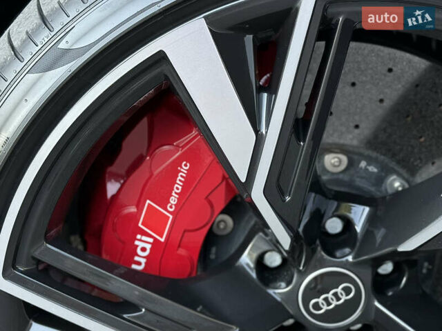 Сірий Ауді РС7, об'ємом двигуна 4 л та пробігом 25 тис. км за 115000 $, фото 32 на Automoto.ua
