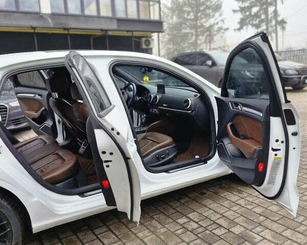 Белый Ауди С3, объемом двигателя 1.98 л и пробегом 149 тыс. км за 19999 $, фото 14 на Automoto.ua