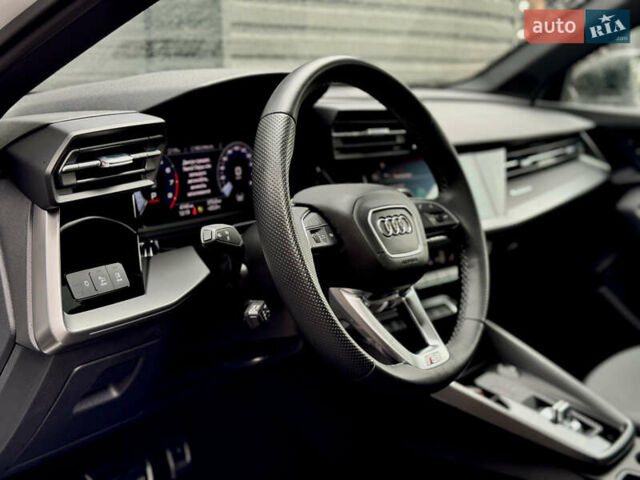 Білий Ауді S3, об'ємом двигуна 1.98 л та пробігом 4 тис. км за 41900 $, фото 30 на Automoto.ua