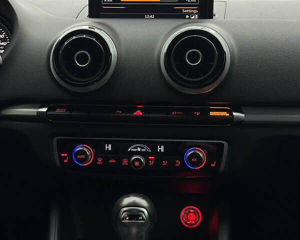 Черный Ауди С3, объемом двигателя 1.98 л и пробегом 145 тыс. км за 22000 $, фото 12 на Automoto.ua