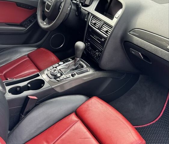 Белый Ауди С4, объемом двигателя 3 л и пробегом 185 тыс. км за 13700 $, фото 21 на Automoto.ua