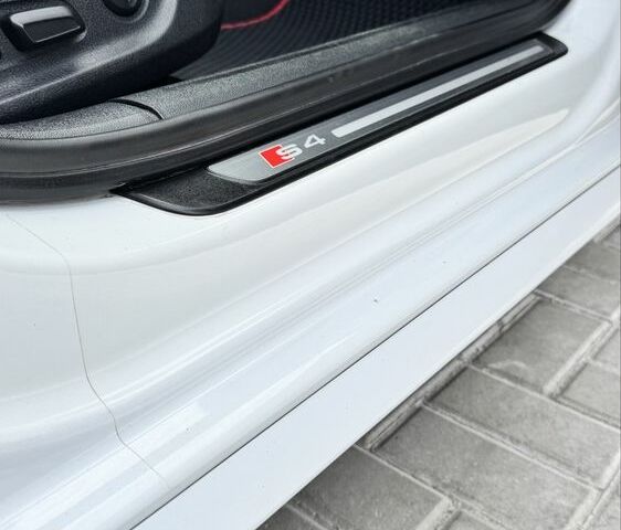 Белый Ауди С4, объемом двигателя 3 л и пробегом 185 тыс. км за 13700 $, фото 23 на Automoto.ua