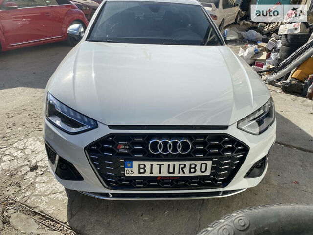 Білий Ауді S4, об'ємом двигуна 3 л та пробігом 70 тис. км за 44999 $, фото 7 на Automoto.ua