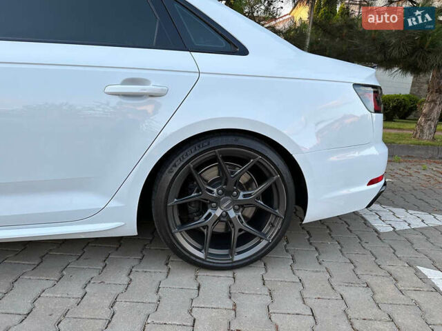 Ауди С4 2017 в Одессе на Automoto.ua Белый Ауди С4, объемом двигателя 3 л и пробегом 110 тыс. км за 27000 $, фото 1 на Automoto.ua