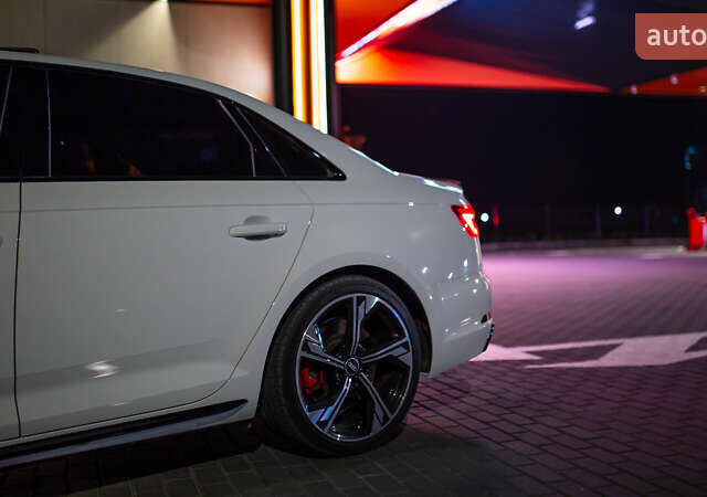 Белый Ауди С4, объемом двигателя 3 л и пробегом 75 тыс. км за 28900 $, фото 4 на Automoto.ua