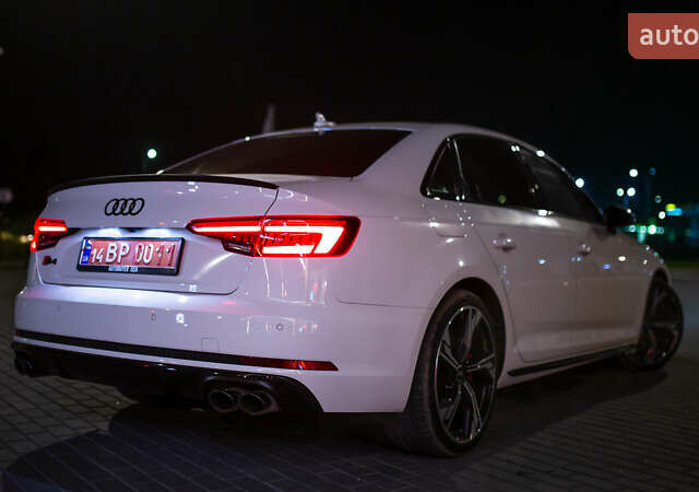 Белый Ауди С4, объемом двигателя 3 л и пробегом 75 тыс. км за 28900 $, фото 7 на Automoto.ua