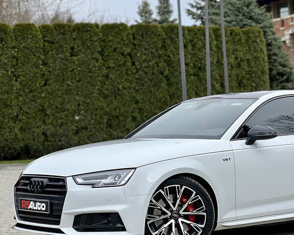 Білий Ауді S4, об'ємом двигуна 3 л та пробігом 55 тис. км за 37999 $, фото 9 на Automoto.ua