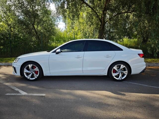 Ауди С4 2020 в Киеве на Automoto.ua Белый Ауди С4, объемом двигателя 3 л и пробегом 15 тыс. км за 40000 $, фото 2 на Automoto.ua
