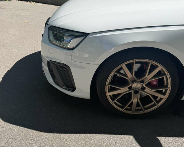 Белый Ауди С4, объемом двигателя 3 л и пробегом 45 тыс. км за 39000 $, фото 8 на Automoto.ua