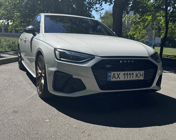 Белый Ауди С4, объемом двигателя 3 л и пробегом 45 тыс. км за 39000 $, фото 2 на Automoto.ua