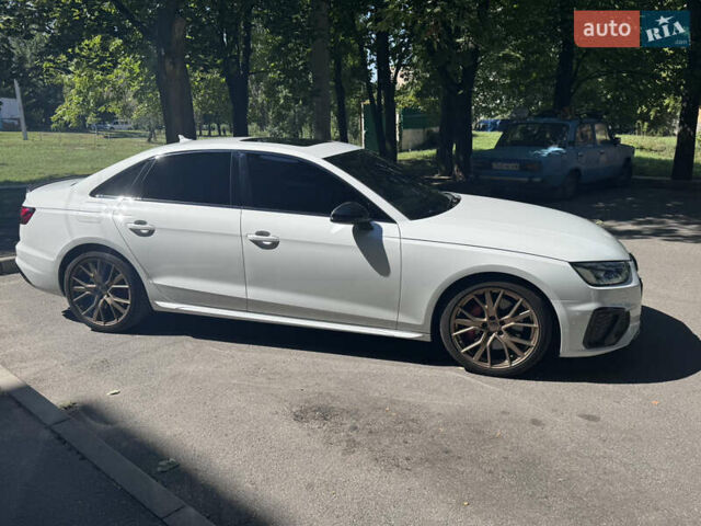 Белый Ауди С4, объемом двигателя 3 л и пробегом 45 тыс. км за 39000 $, фото 7 на Automoto.ua