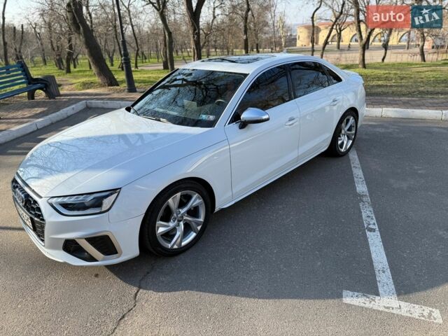 Белый Ауди С4, объемом двигателя 3 л и пробегом 58 тыс. км за 30900 $, фото 4 на Automoto.ua