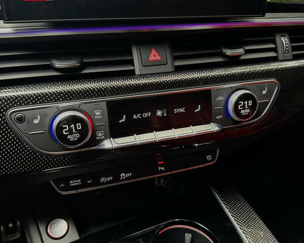 Белый Ауди С4, объемом двигателя 3 л и пробегом 29 тыс. км за 44500 $, фото 9 на Automoto.ua