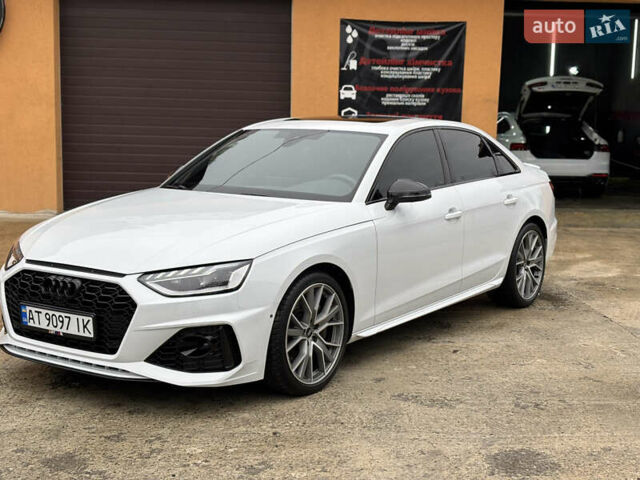 Белый Ауди С4, объемом двигателя 3 л и пробегом 27 тыс. км за 35000 $, фото 2 на Automoto.ua