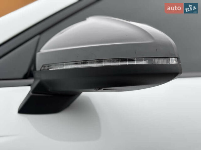 Белый Ауди С4, объемом двигателя 3 л и пробегом 27 тыс. км за 35000 $, фото 29 на Automoto.ua