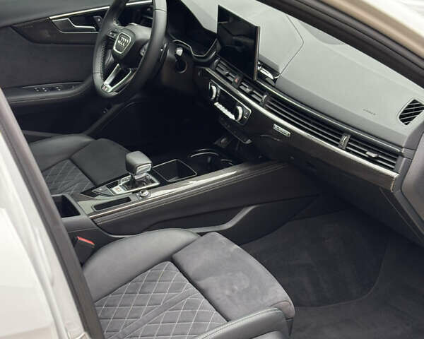 Белый Ауди С4, объемом двигателя 3 л и пробегом 27 тыс. км за 35000 $, фото 18 на Automoto.ua