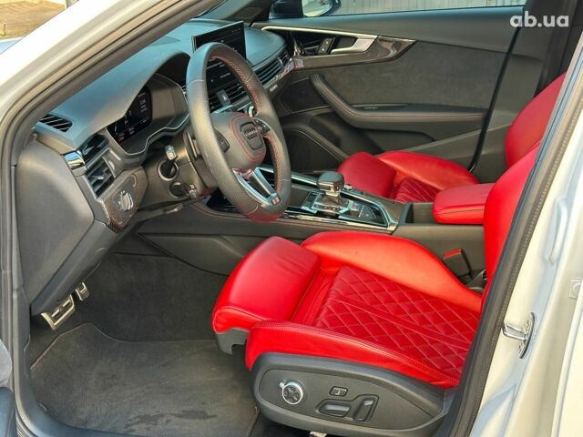 Белый Ауди С4, объемом двигателя 3 л и пробегом 11 тыс. км за 35990 $, фото 8 на Automoto.ua