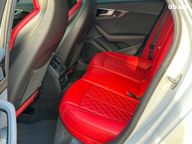 Белый Ауди С4, объемом двигателя 3 л и пробегом 11 тыс. км за 35990 $, фото 16 на Automoto.ua