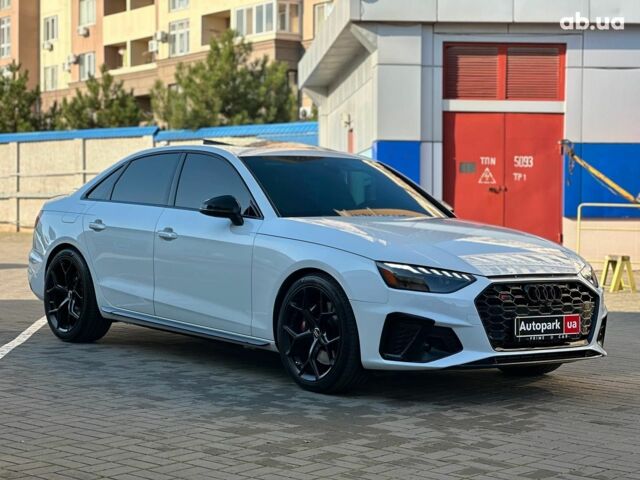 Белый Ауди С4, объемом двигателя 3 л и пробегом 11 тыс. км за 35990 $, фото 2 на Automoto.ua