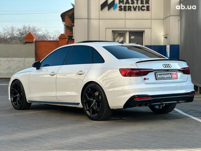 Белый Ауди С4, объемом двигателя 3 л и пробегом 11 тыс. км за 35990 $, фото 5 на Automoto.ua
