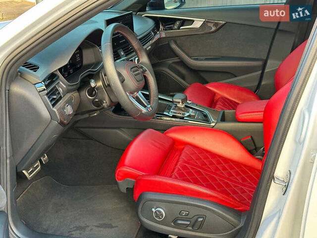 Белый Ауди С4, объемом двигателя 3 л и пробегом 11 тыс. км за 35990 $, фото 8 на Automoto.ua