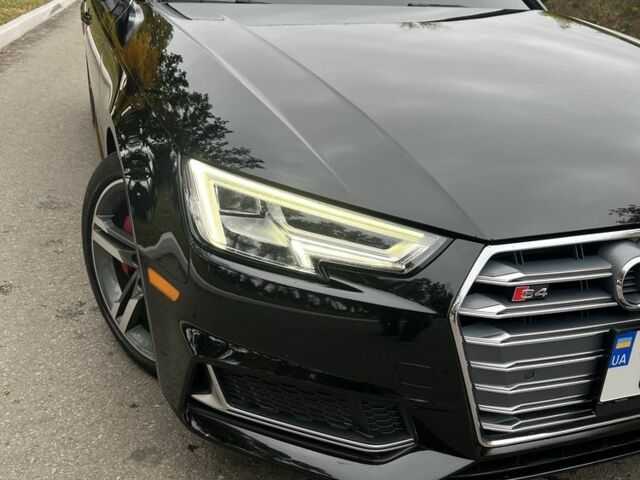 Черный Ауди С4, объемом двигателя 3 л и пробегом 111 тыс. км за 25000 $, фото 5 на Automoto.ua