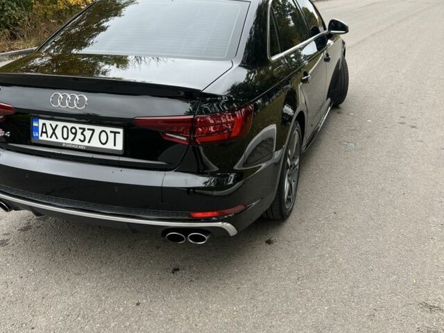 Черный Ауди С4, объемом двигателя 3 л и пробегом 111 тыс. км за 25000 $, фото 4 на Automoto.ua