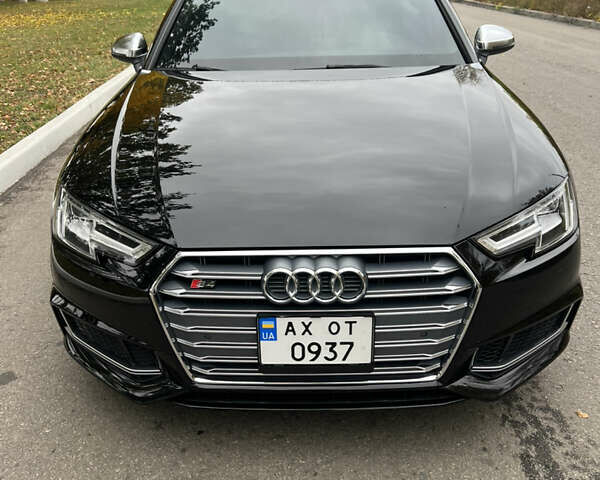 Черный Ауди С4, объемом двигателя 3 л и пробегом 111 тыс. км за 24200 $, фото 1 на Automoto.ua