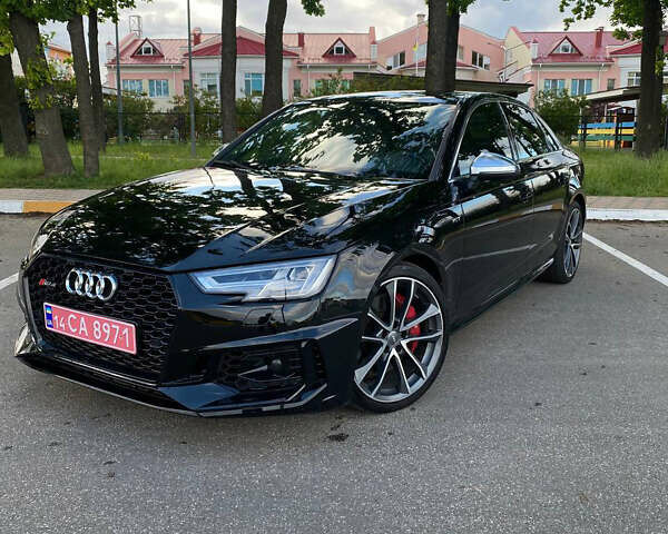 Чорний Ауді С4, об'ємом двигуна 0 л та пробігом 198 тис. км за 21800 $, фото 1 на Automoto.ua