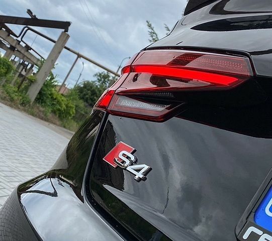 Чорний Ауді С4, об'ємом двигуна 3 л та пробігом 127 тис. км за 24300 $, фото 8 на Automoto.ua