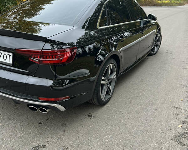 Черный Ауди С4, объемом двигателя 3 л и пробегом 111 тыс. км за 24200 $, фото 3 на Automoto.ua