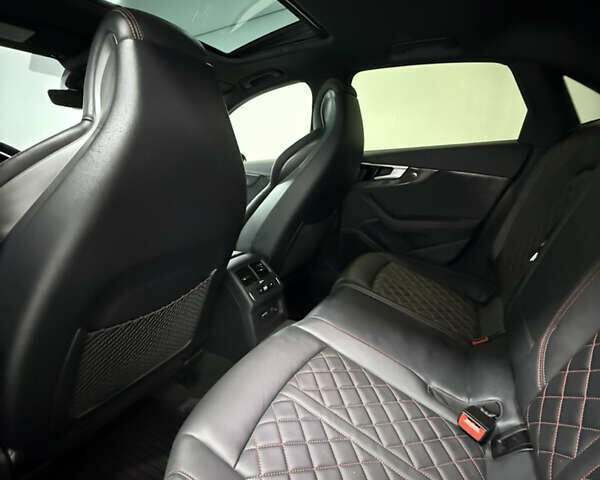 Черный Ауди С4, объемом двигателя 3 л и пробегом 15 тыс. км за 44990 $, фото 35 на Automoto.ua