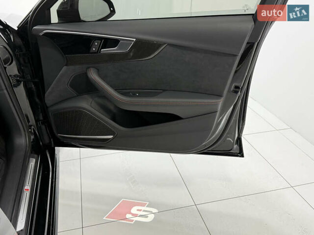 Черный Ауди С4, объемом двигателя 3 л и пробегом 15 тыс. км за 44990 $, фото 33 на Automoto.ua