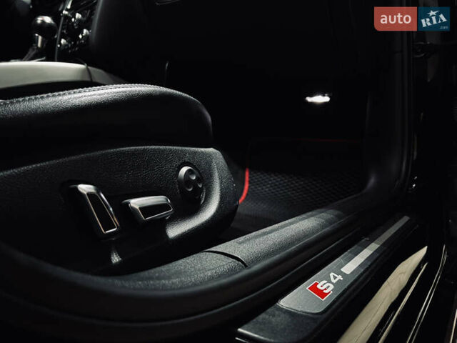 Фиолетовый Ауди С4, объемом двигателя 3 л и пробегом 220 тыс. км за 13999 $, фото 29 на Automoto.ua