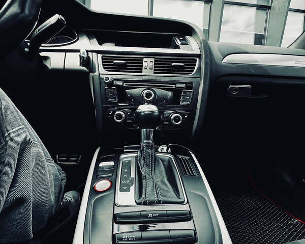 Фиолетовый Ауди С4, объемом двигателя 3 л и пробегом 220 тыс. км за 13999 $, фото 27 на Automoto.ua