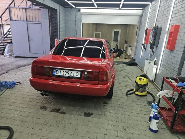 Красный Ауди С4, объемом двигателя 2.2 л и пробегом 272 тыс. км за 7000 $, фото 1 на Automoto.ua