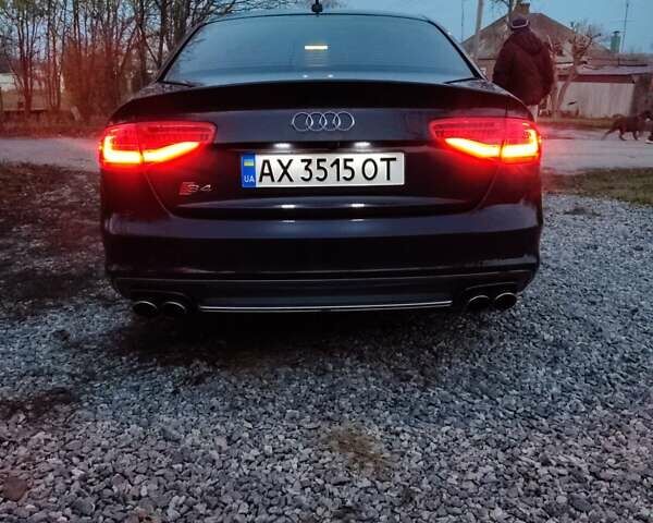 Красный Ауди С4, объемом двигателя 3 л и пробегом 154 тыс. км за 14500 $, фото 5 на Automoto.ua