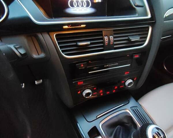 Красный Ауди С4, объемом двигателя 3 л и пробегом 154 тыс. км за 14500 $, фото 28 на Automoto.ua