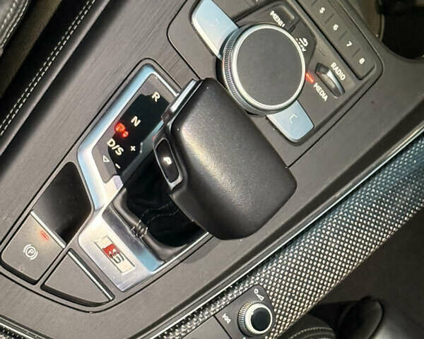 Красный Ауди С4, объемом двигателя 3 л и пробегом 134 тыс. км за 23600 $, фото 17 на Automoto.ua