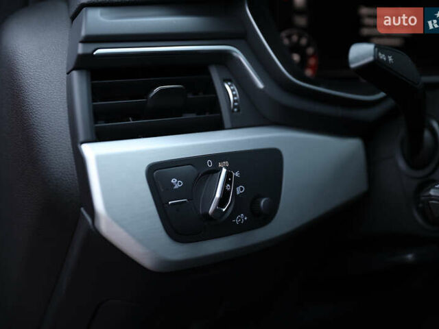 Червоний Ауді С4, об'ємом двигуна 3 л та пробігом 134 тис. км за 25500 $, фото 29 на Automoto.ua