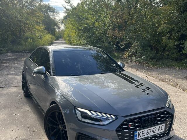 Красный Ауди С4, объемом двигателя 3 л и пробегом 85 тыс. км за 26500 $, фото 2 на Automoto.ua