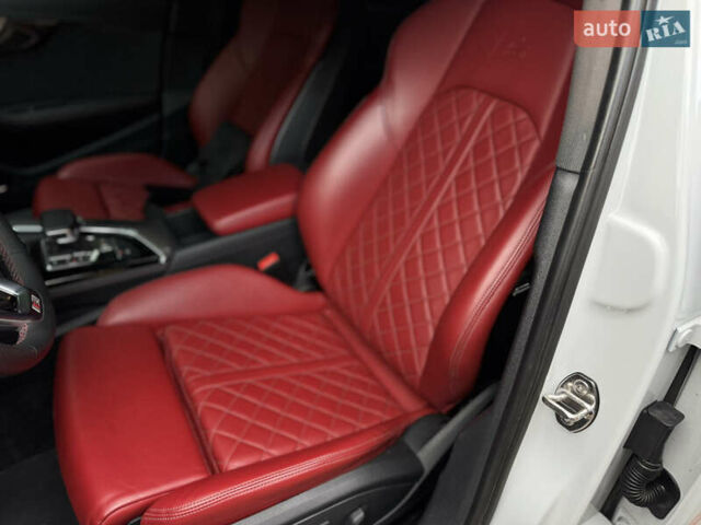 Ауді С4, об'ємом двигуна 3 л та пробігом 10 тис. км за 39500 $, фото 16 на Automoto.ua