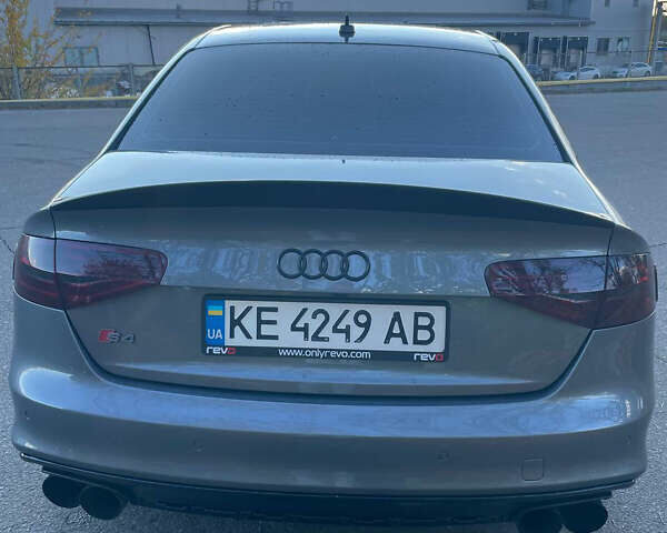 Ауди С4 2013 в Кривом Роге на Automoto.ua Серый Ауди С4, объемом двигателя 3 л и пробегом 181 тыс. км за 14900 $, фото 7 на Automoto.ua