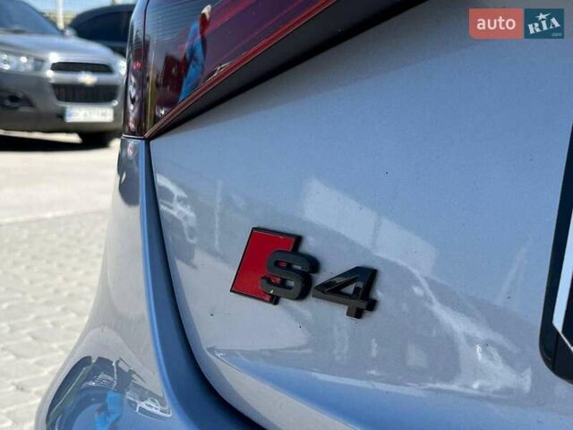 Серый Ауди С4, объемом двигателя 3 л и пробегом 164 тыс. км за 18800 $, фото 4 на Automoto.ua