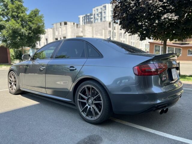 Сірий Ауді С4, об'ємом двигуна 3 л та пробігом 169 тис. км за 22999 $, фото 4 на Automoto.ua