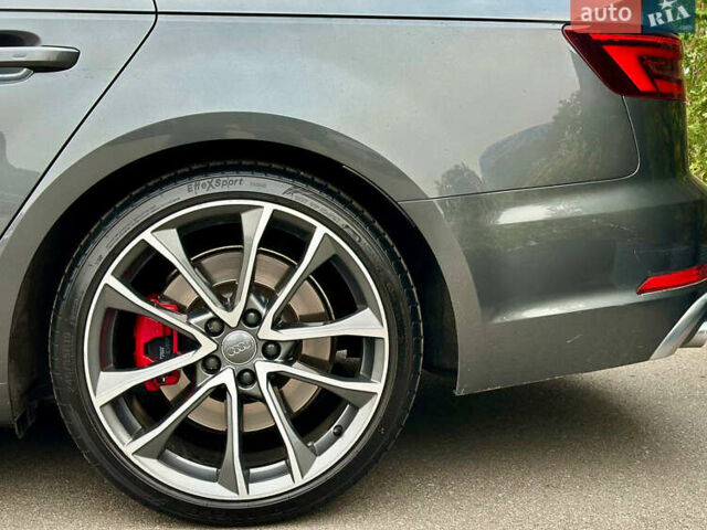 Серый Ауди С4, объемом двигателя 3 л и пробегом 125 тыс. км за 26900 $, фото 7 на Automoto.ua