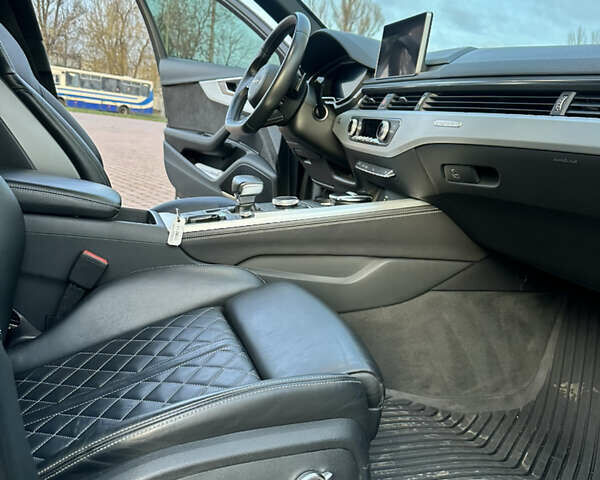 Серый Ауди С4, объемом двигателя 3 л и пробегом 72 тыс. км за 25900 $, фото 30 на Automoto.ua